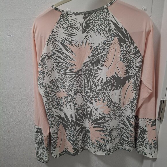 Carve Designs Womens XL Raglan Long Sleeve Top Pink & Gray Tropical Print - Picture 2 of 7